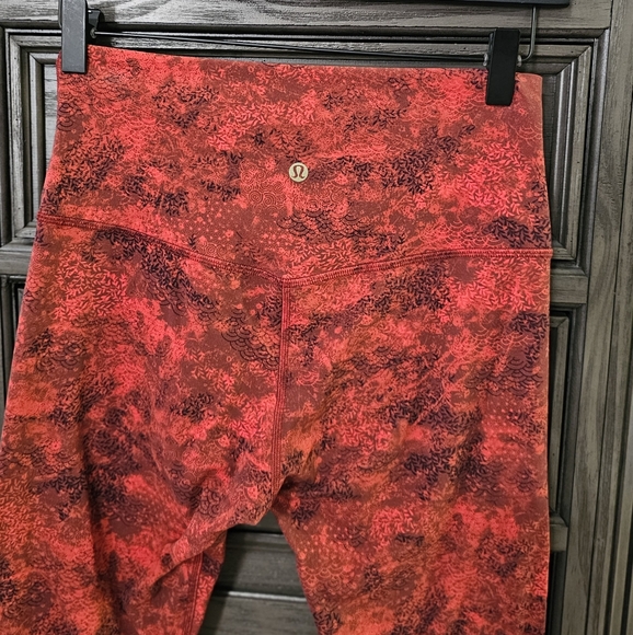 Lululemon Lunar New Year legging - Picture 9 of 11